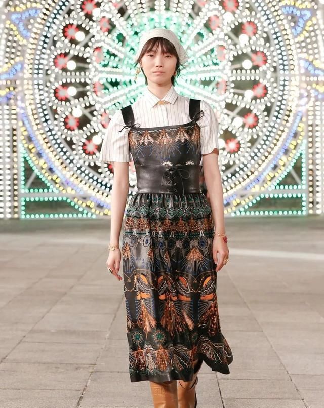  Dior|Dior 在意大利举办了一场没有观众的线下早春发布秀