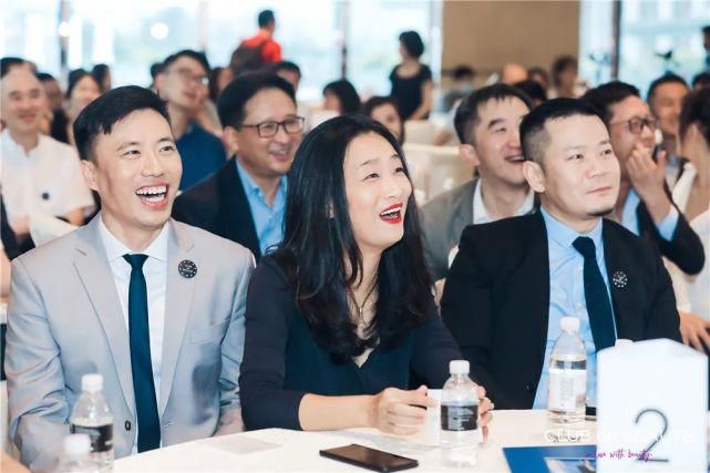  时代|100+创始会员首聚，欧莱雅中国校友会正式成立