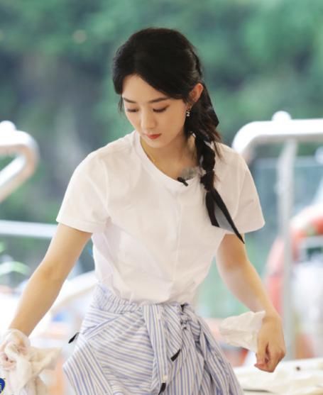  图里|《中餐厅》甩锅？宣传图里撤下赵丽颖，制作人否认恶意剪辑