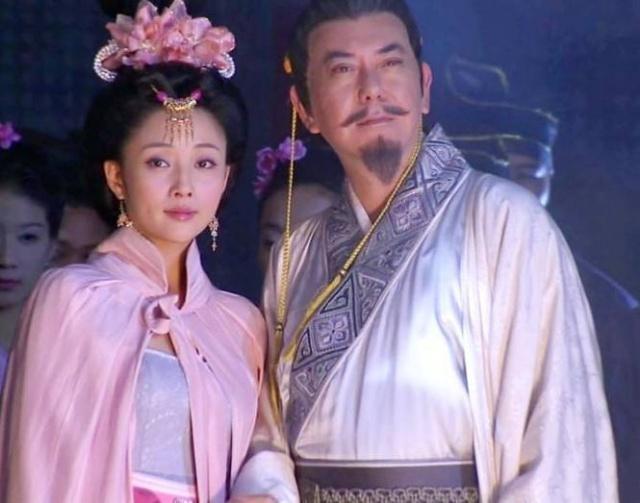 简单|历史上杨玉环那么受宠，为何没能生下一儿半女？原因其实很简单