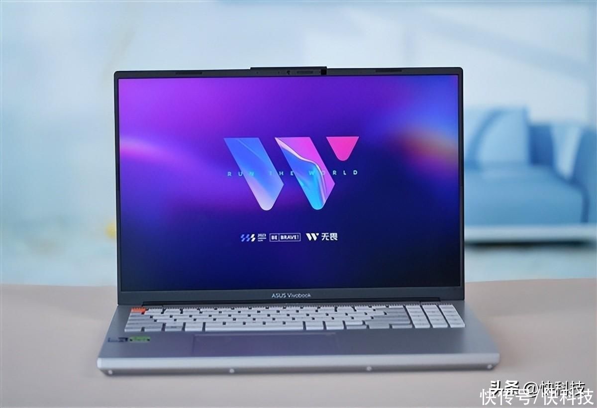 i9-13980HX/RTX4070加持！华硕无畏Pro16 2023旗舰版图赏