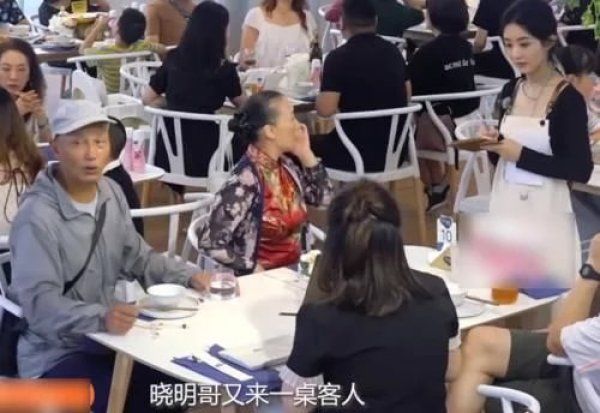  预告|《中餐厅4》预告“移花接木”，张亮潇洒离开，口碑却差点不保