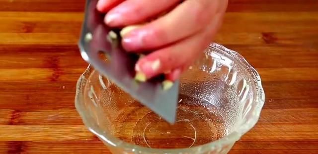  鲜嫩|鲤鱼还可以这样做，吃起来口感丰富，鲜嫩爽滑