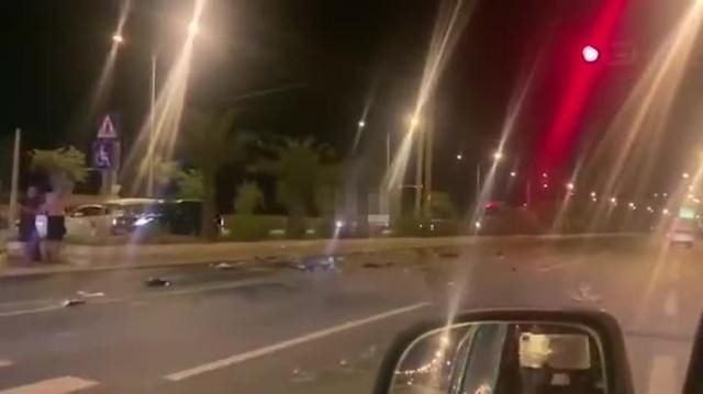  不幸|南宁一泥头车撞电动车后将其推行数十米，女骑手不幸当场身亡