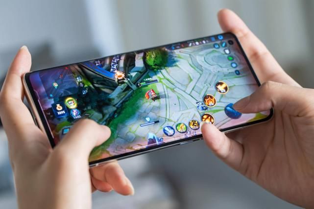 带来|软硬兼施带来强劲性能，iQOO 5 Pro的实力有多强？