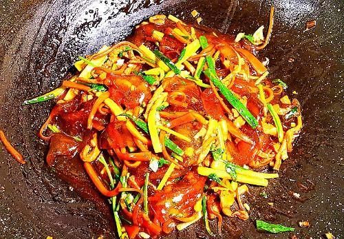 道菜|9月,我家爱上这道菜,5块钱就炒一大盘,端上桌全家齐点赞