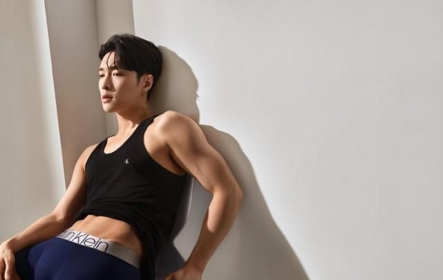  实力|张艺兴的绵羊锤太厉害了！隔着屏幕都感觉到了力量，帅炸了！