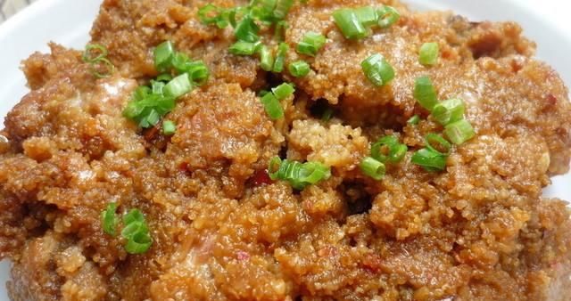  好吃|两道蒸菜“粉蒸排骨”，“香菇蒸滑鸡”，这样做好吃又美味