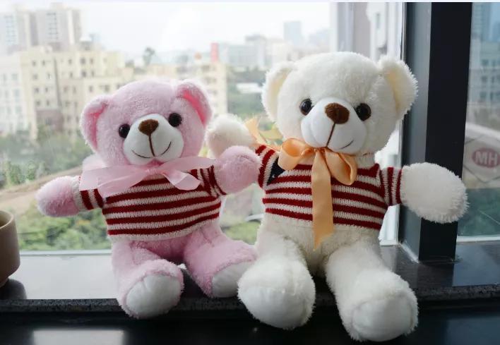  发明|怎样防止孩子意外走失？奇思妙想学生发明了“防走丢亲子衣服”