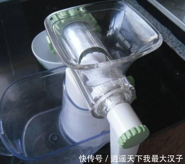 氧化|苹果汁,超简单的苹果汁,味道清甜,还不会氧化哦!