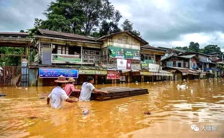  水淹|克钦邦帕敢遭水淹，一名4岁女孩失踪