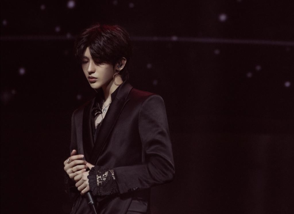  超稳|东方风云榜现场表演就是车祸现场？这几位明星现场超稳！