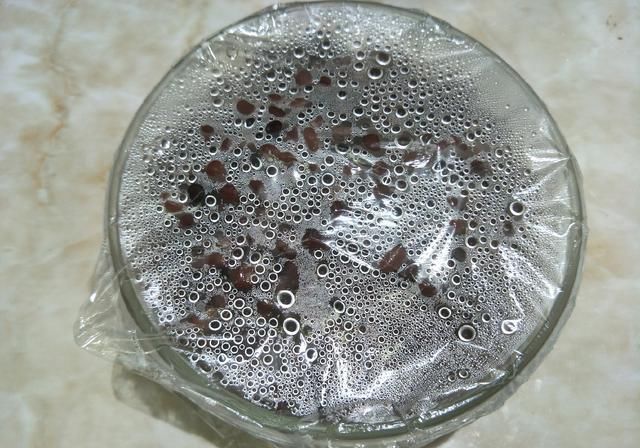  水剩下|自制红豆沙时，好多人少了1步，难怪豆沙带皮，还煮不烂