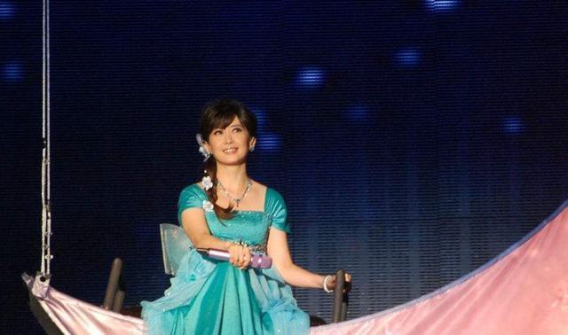 颜值|孟庭苇:哥哥去世,父亲中风,20年颜值不变,单身6年陪儿子