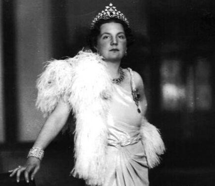 历史|世界历史绝无仅有的王室：祖母、母亲、女儿三代人，轮流成为女王