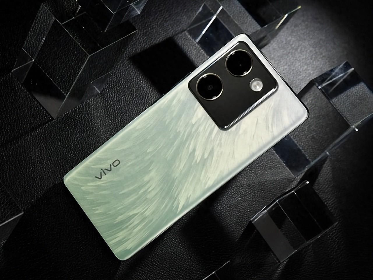 谁说千元机不能有好质感？3分钟看懂新机vivo Y100
