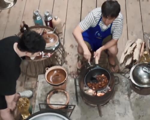  大厨|黄磊“大厨”人设崩塌，红烧肉竟然先炖后炒，不会做饭就直说