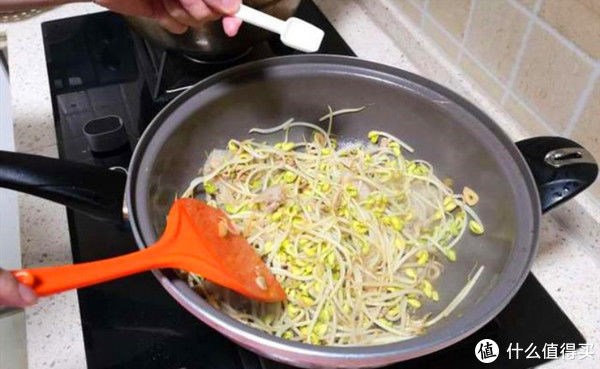 搭配|豆芽搭配“它”，刮油又去脂，体重蹭蹭的往下降