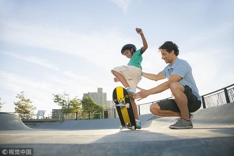父母|吴一钶:为骗父母钱写假借条,五六岁的小孩不听话怎么办 要怎么管教?