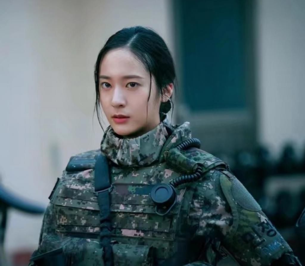 怀孕|韩媒曝女星郑秀晶怀孕五月？大肚照曝光，真相竟是这样