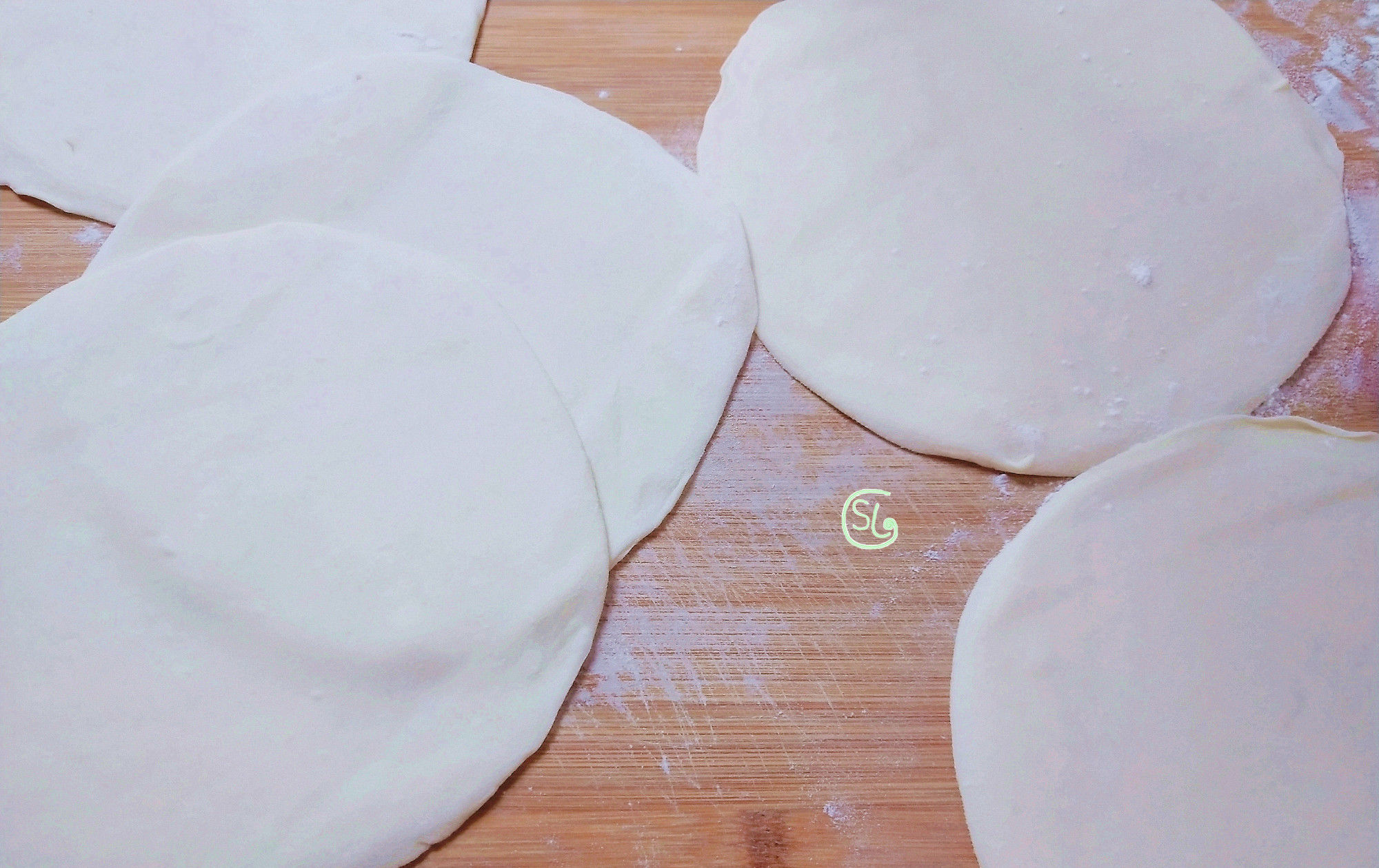  搞定|家人最爱的懒人早餐，20分钟搞定，一次三个不过瘾，外酥里嫩