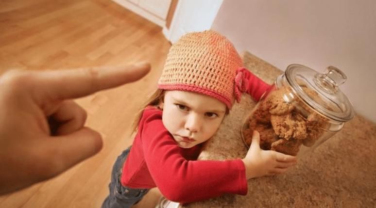  忽略|一家五口“铅中毒”，这些隐藏在孩子身边的大隐患，经常被人忽略