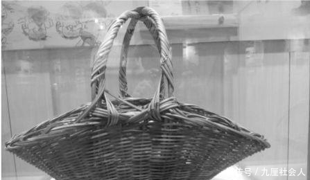 相亲|是女营长也是女校长,23岁相亲嫁给35岁元帅,活到2003年高寿90岁