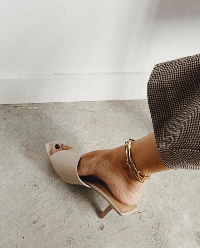  夏季|这条夏季限定的脚链，再不戴就晚了！