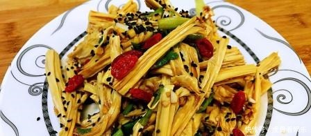既有|30道以腐竹为主的家常菜,既有凉拌又有热炒,既下酒又下饭