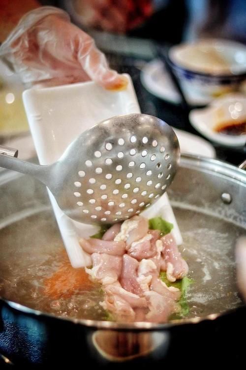  食材|顺德松记30年都只做清水火锅，只因坚持“出来滚，是有规矩的”