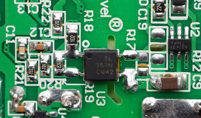  充电|万旅45W快充旅行转换插座拆解，一个便可走遍世界