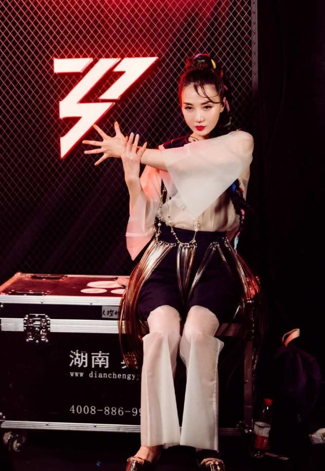  多尔衮|阿朵淘汰，宁静痛哭，网友：“宁静上次哭这么惨还是因为多尔衮的死”