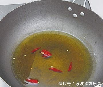 小菜|家有这种蔬菜,别只会拿来炒,做成开胃小菜,酸辣爽脆,下饭可口