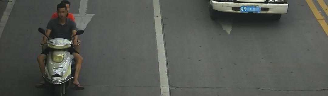  头盔|共17人！梅州大埔交警曝光新一批骑摩托不戴头盔人员