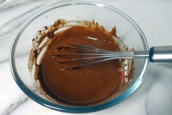  开裂|想吃蛋糕在家做，不回缩不开裂，甜而不腻，比戚风蛋糕还简单