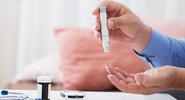 淀粉类食物|血糖高的人越来越多?这4种食物,吃得越多,血糖会“突飞猛进”