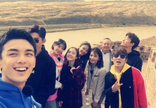  暴露|肖恩 一个30岁的快男 被怀疑暴露爱情 和女人一起购买婴儿用品进展迅速