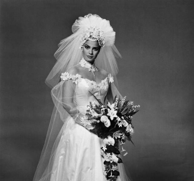 婚纱|百年婚纱秘史原来以前的新娘还不止会穿白婚纱