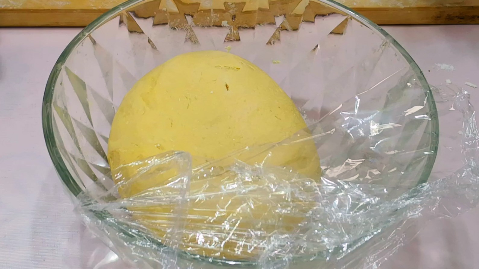  面粉|做手擀面，到底要不要加碱和盐以前没注意，难怪面条不香不好吃