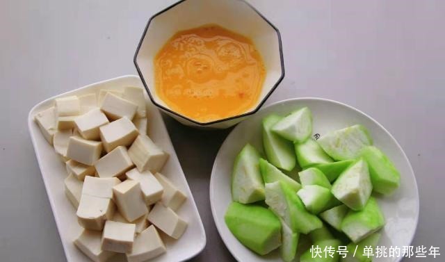 眉毛|这汤不喝太可惜了，简单一煮，营养丰富又美味，尝一口鲜掉眉毛！