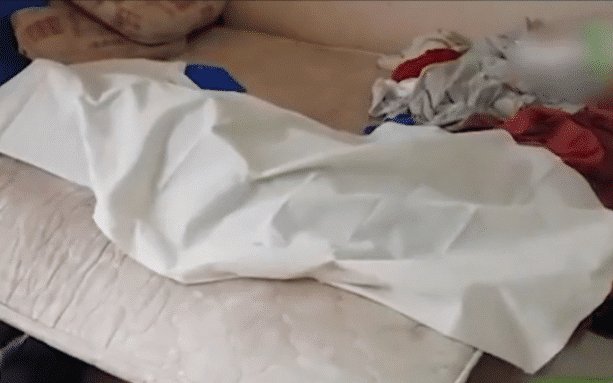 庆祝|夫妻中444元彩票还要喝酒庆祝，半夜妻子发病，丈夫抱尸睡觉浑然不知