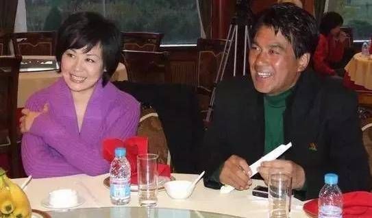 陈佩斯|从地下恋到异地恋，朱时茂与妻子这40年一路走来不容易