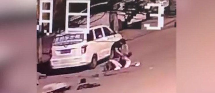 二人|嵩县男子当街杀害前女友：二人曾在一起超4年，家人多次劝阻无果