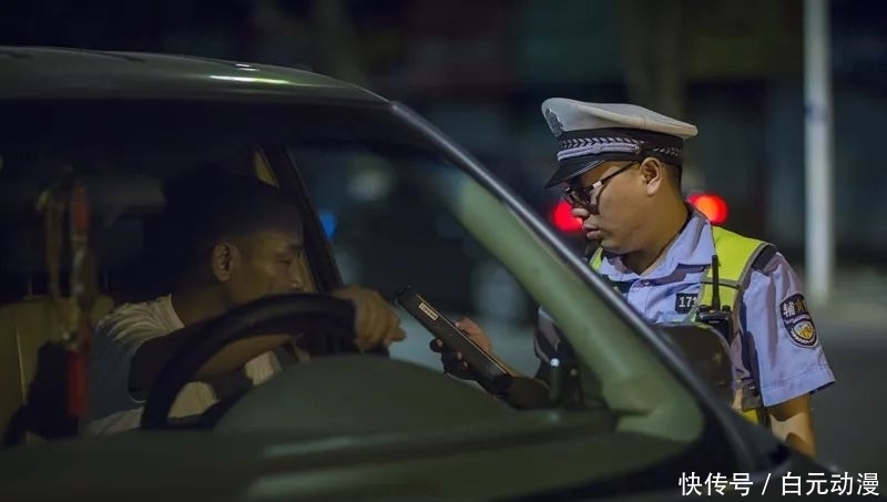  别人|刚劝完别人不要酒驾，转眼便“打脸”！