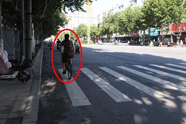 逆向行驶|文明城市靠大家，这些行为不能有！