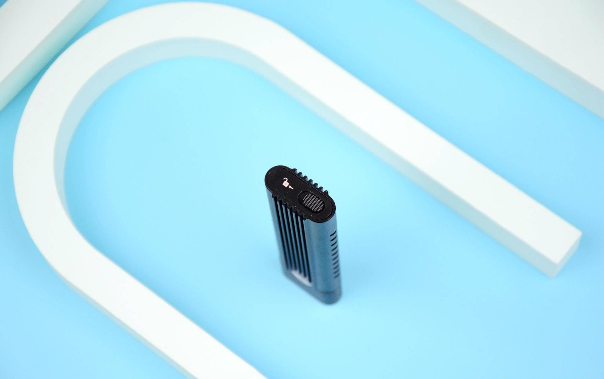 便携|废旧硬盘轻松打造为便携办公利器:优越者M.2高速移动硬盘盒评测