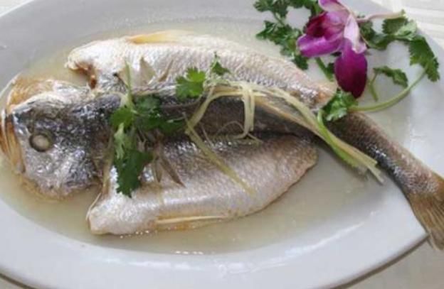  腥味|做出来的鱼总是有股腥味怎么办，放上一点它，鱼肉鲜嫩不腥臭