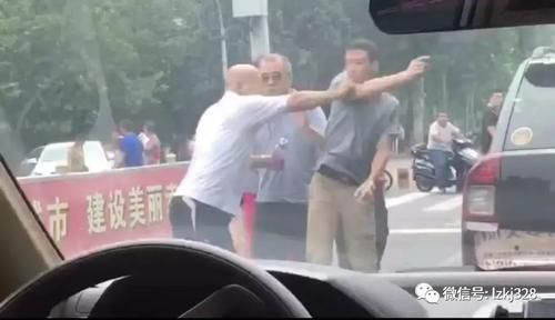 城市|济南人认识一下这两个老无赖!