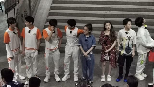  实力|硬糖少女303出道后，最火的其实是未出道的两人，主办方后悔了吗？