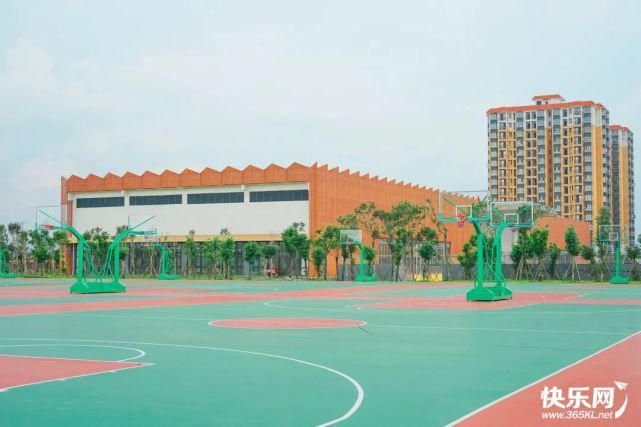  揭牌|你好，新校区！百年贵高新校区正式揭牌！